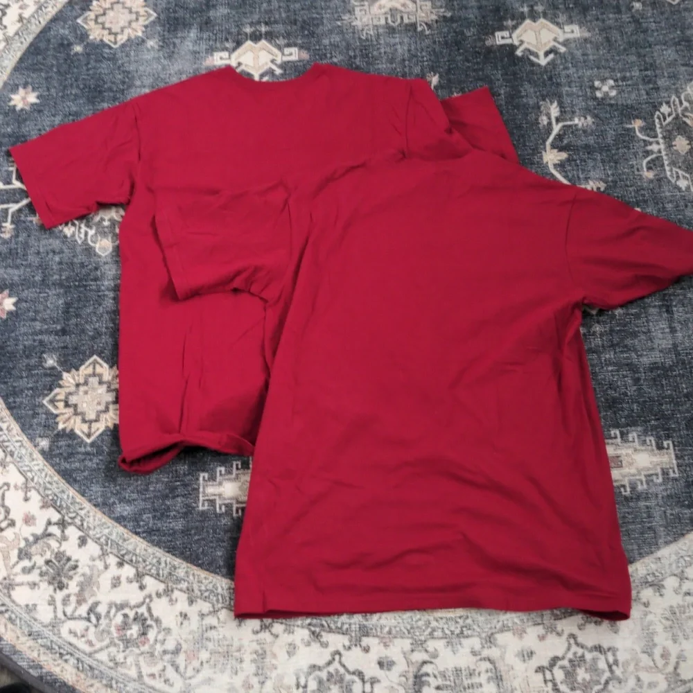 bundle of 2 brick red medium short sleeve T-shirts - Picture 4 of 4